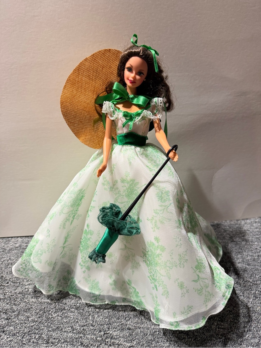 1994 Mattel Barbie as Scarlett O'Hara - Twelve Oaks Barbecue Dress w/ Stand